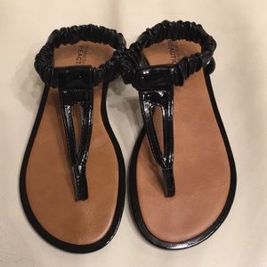 Kenneth Cole Reaction girls sandals